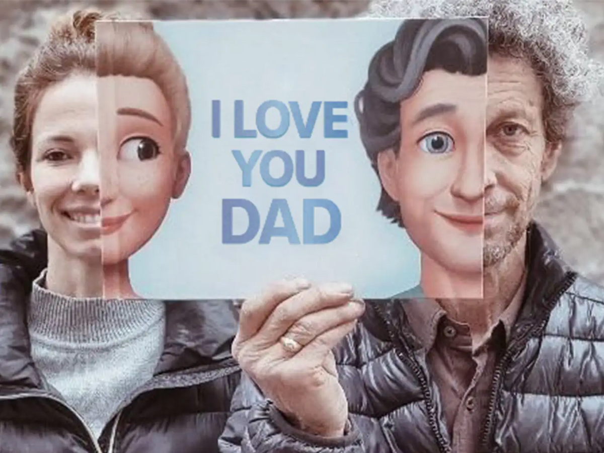 A father and his daughter having a fun moment of complicity with the cover of the best gift idea for dad: a personalized book for Father's day.