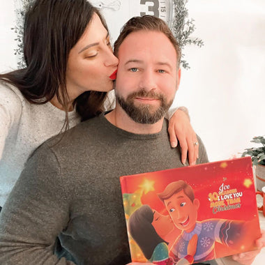 The Christmas cover of this Hooray Heroes love book will be perfect to put yourself in the Christmas mood.