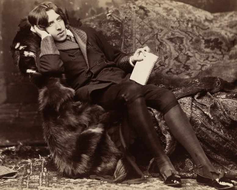 A photograph of famous writer Oscar Wilde.